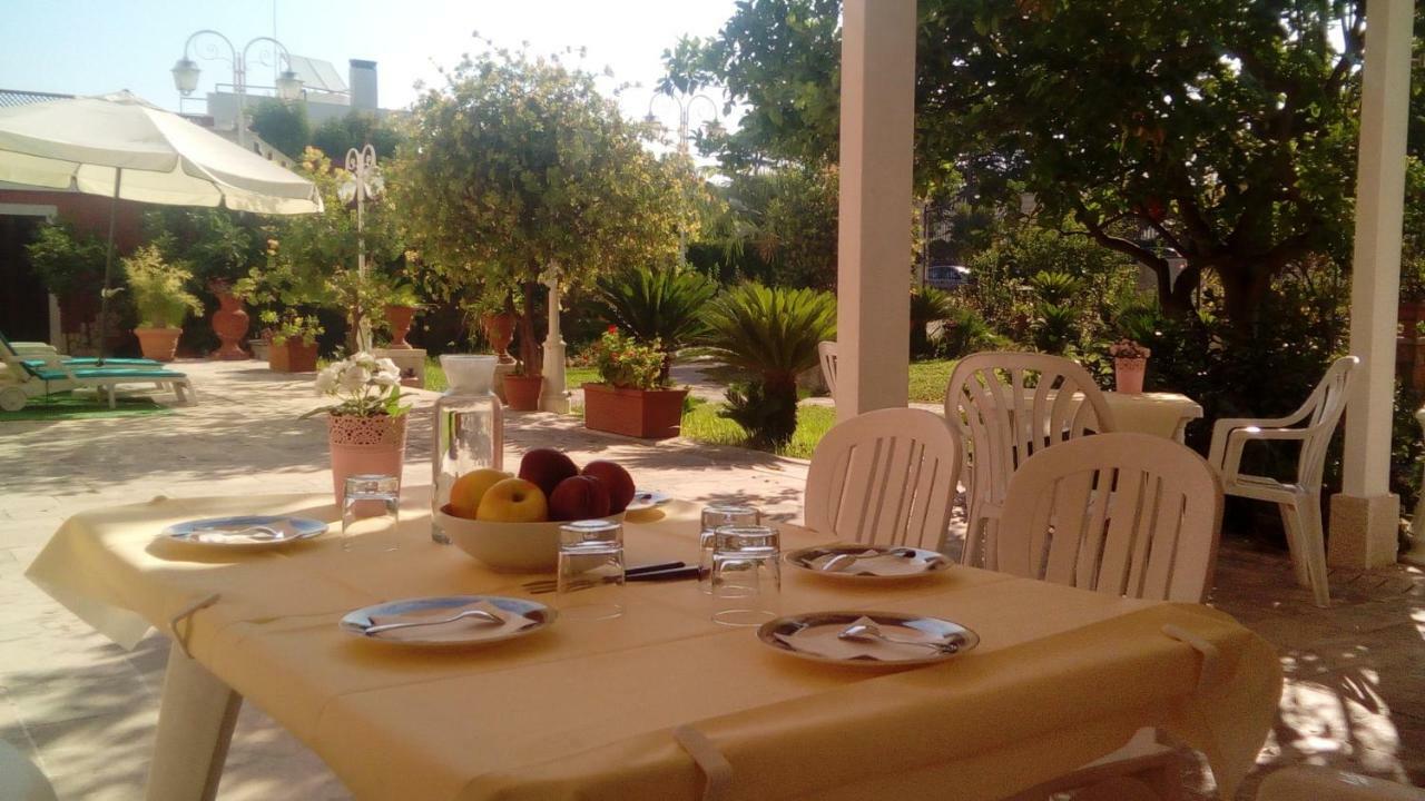 Villa Ida In Bari Buitenkant foto